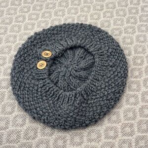 Hat Attack Charcoal Knit Beret